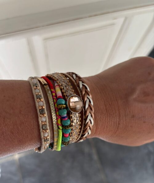 Prachtige kleurrijke armband